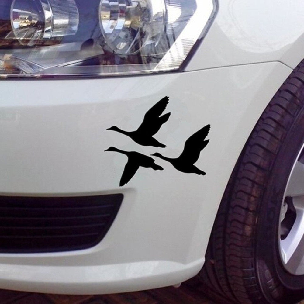 High-quality Ducks Flying Car Sticker Decals Creative Decorative Bird Hunting Car Stickers