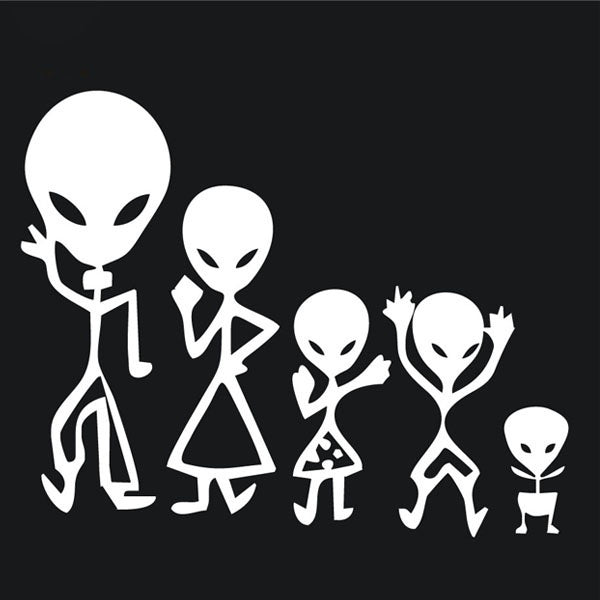 New Fashion 1PCS 14.5*18CM Alien Family Car Stickers Images Decorative Vinyl Adhesive Decals Funny Car Styling Cartoon Stickers