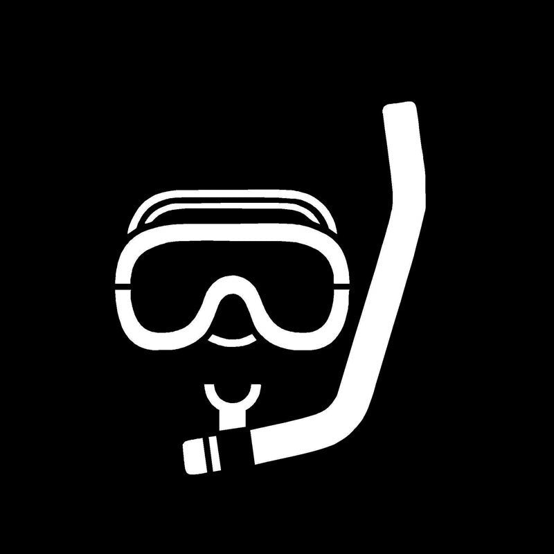Fashion 11.2CM*13.5CM Personality  Diving Mask Funny Cartoon Car Stickers