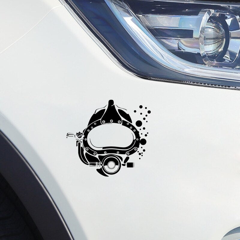 16.6*15.1CM Funny Scuba Diver Diving Mask Silhouette Car Stickers Vinyl Decor Accessories C12-0715
