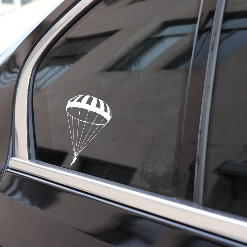11.1*17.3CM Skydiver Parachute Extreme Sports Decor Car Sticker Silhouette Vinyl Accessories C12-0754