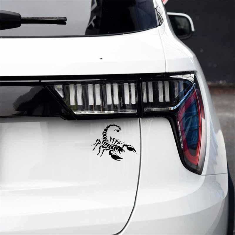 15.5CM*12.6CM Valiant Scorpion Delicate Dazzling Predator Car Sticker Vinyl Decal Black/Silver C19-0430