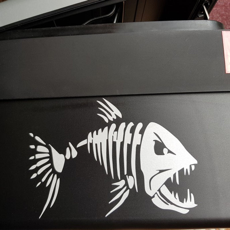 17.8*12.6CM Mad Fish Funny Decal Car Window Decoration Vinyl Stickers Motorcycle Accessories C4-0750