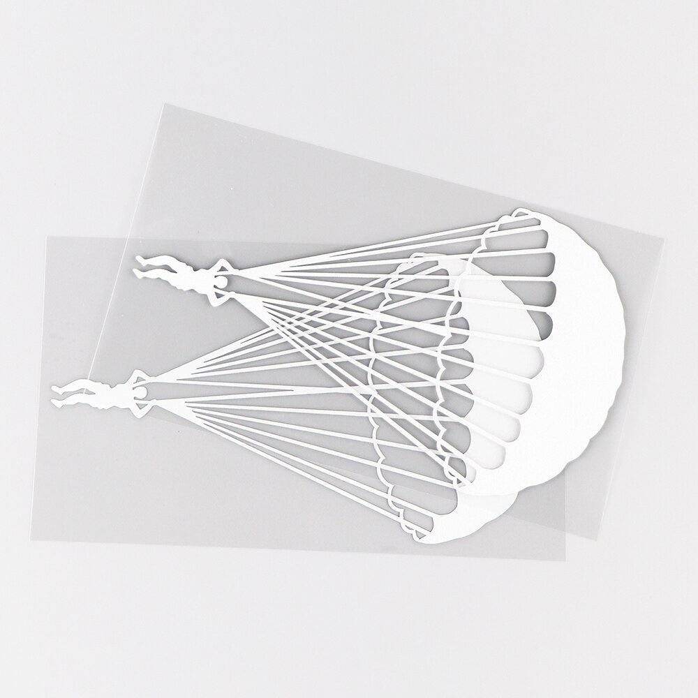 8.9×15.7CM Extreme Sport Parachute Skydiving Silhouette Personality Vinyl Car Sticker Decals  Black / Silver 10A-0508