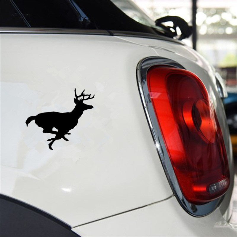 15.2cm*12.6cm Running Deer Fashion Stickers Car Styling Decal Hunting Vinyl Car Sticker