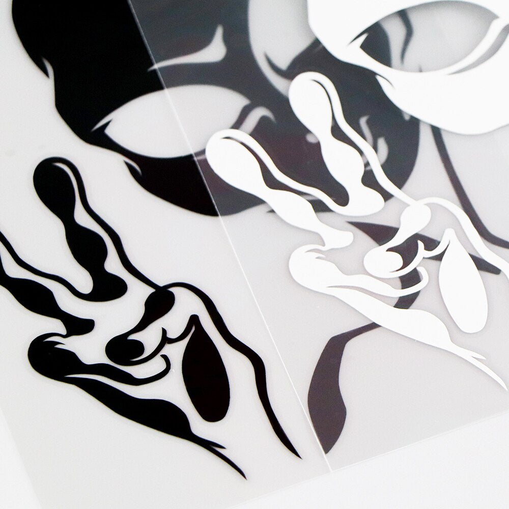 YJZT12X15.3CM Interesting Vinyl Decal Space Alien Star Astronaut Personality Car Stickers Ufo Black / Silver 10A-0138