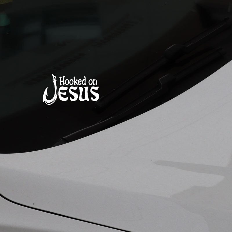 14CM*7.6CM Hooked On JESUS Car Sticker Vinyl Decal Religious Christian Fish Black/Silver C3-1341