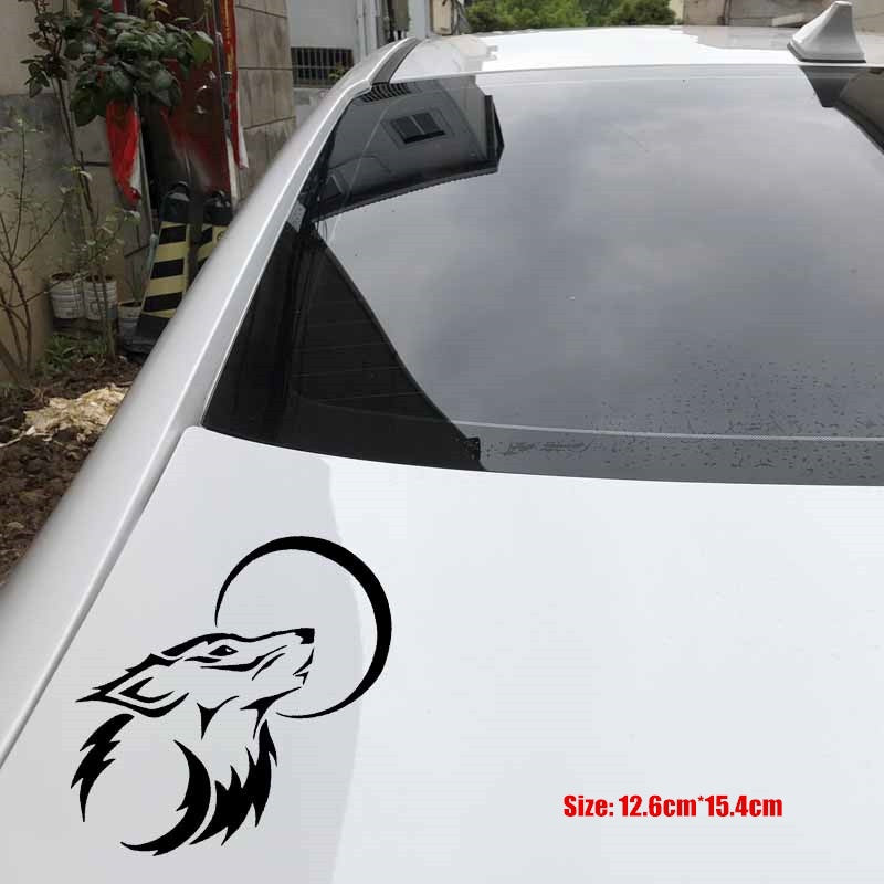 12.6cm*15.4cm Vinyl Decal Wolf Moon Funny Werewolf Auto Car Sticker Window Decor 6 Colors