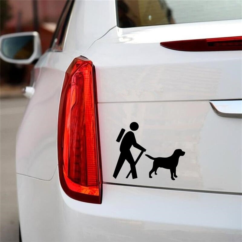 15.7cm*12.7cm Hiker Labrador Retriever Decal Novelty Vinyl Decal Sticker Cars Door Window Bumper Decoration
