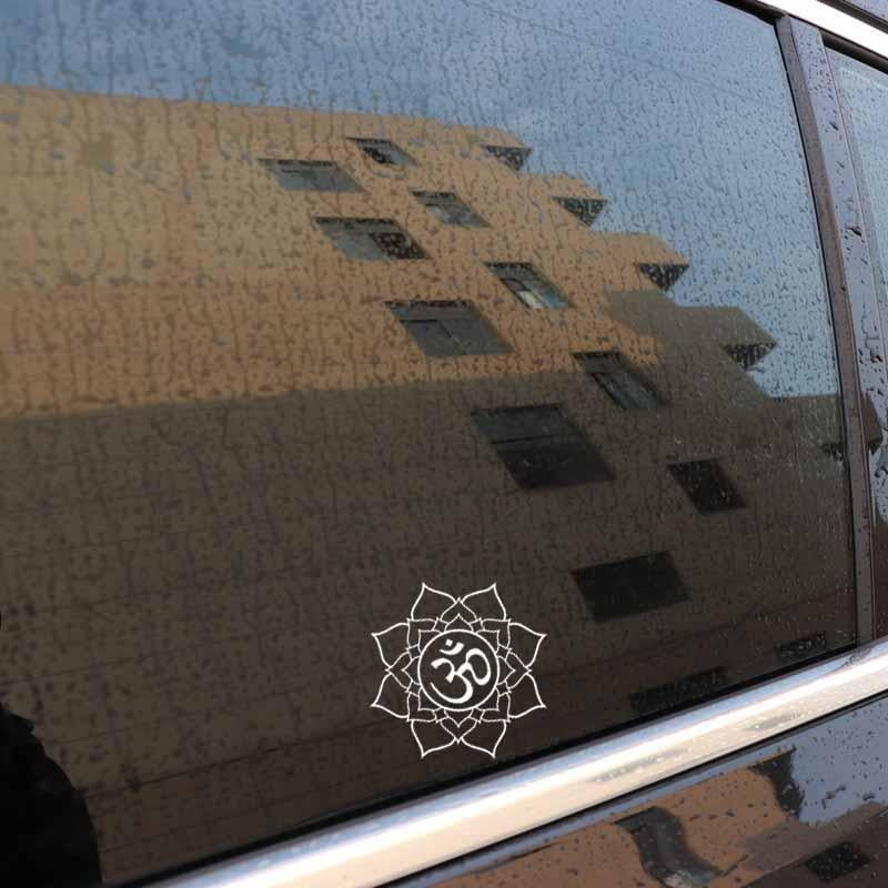 14.7CM*14.7CM Om Symbol On Lotus Vinyl Decal Car Sticker Buddhism Black/Silver C3-1558