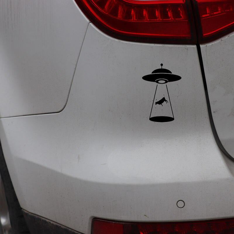8.9CM*13.3CM "Alien Cattle Abduction" Vinyl Decal Car Sticker UFO Black/Silver C3-0531